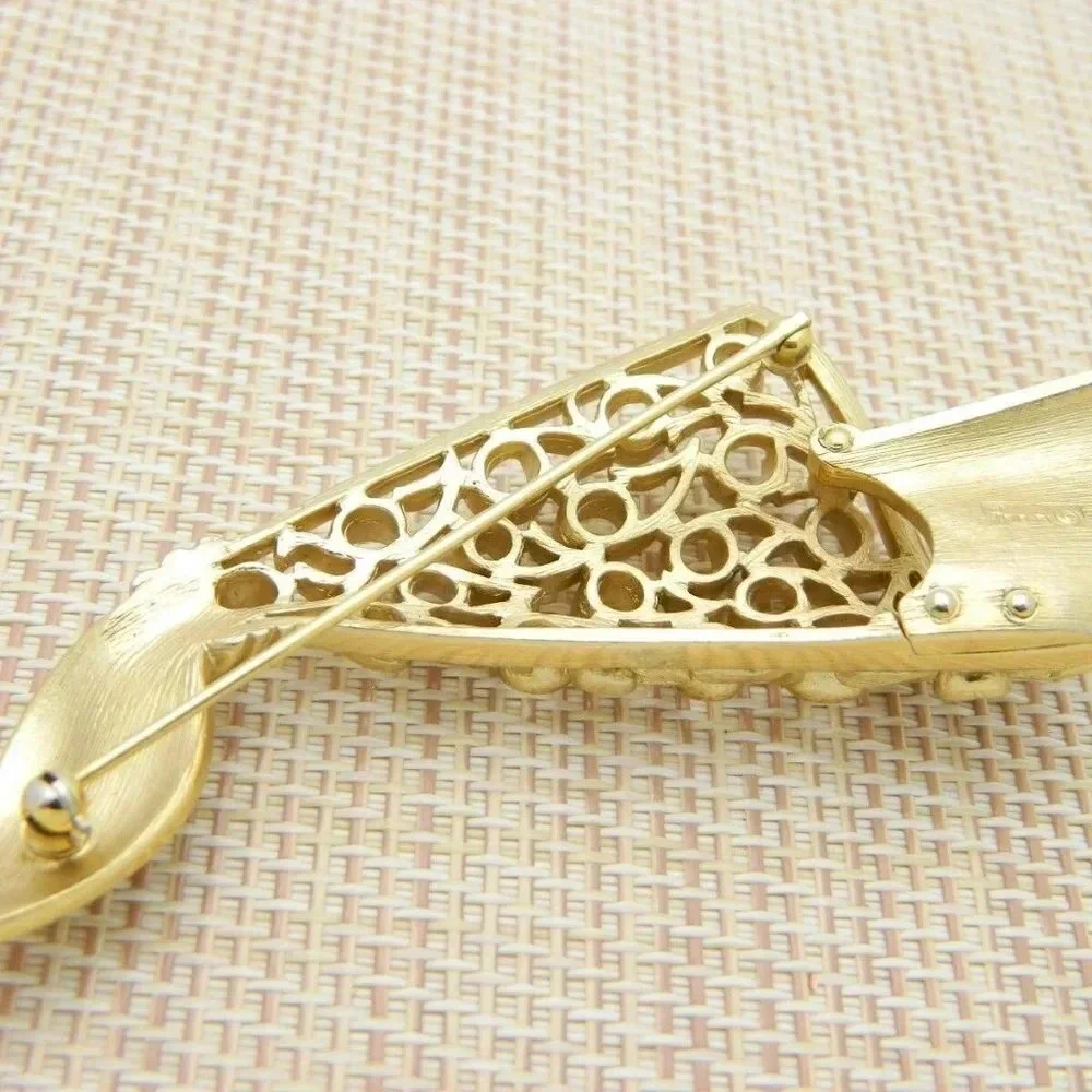 CROWN TRIFARI Gold Tone Mid Century Swirl Abstract